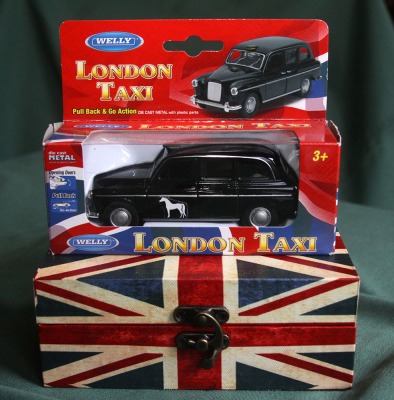 Die Cast Model Of  'Audrey'     London-Taxi.jpg
